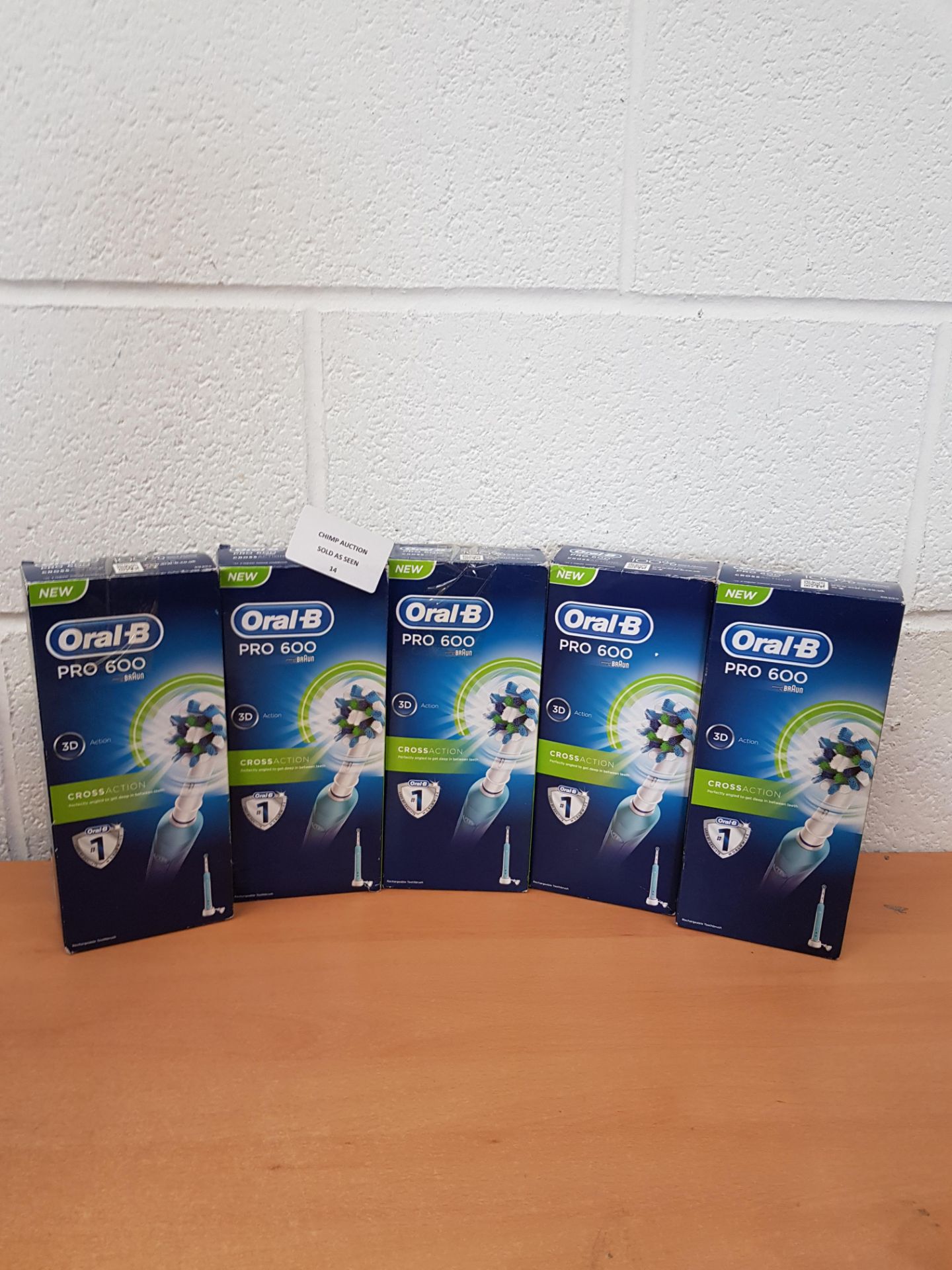 Joblot of 5X Oral-B Braun Pro 600 3D Action electric toothbrushes RRP Value £250.