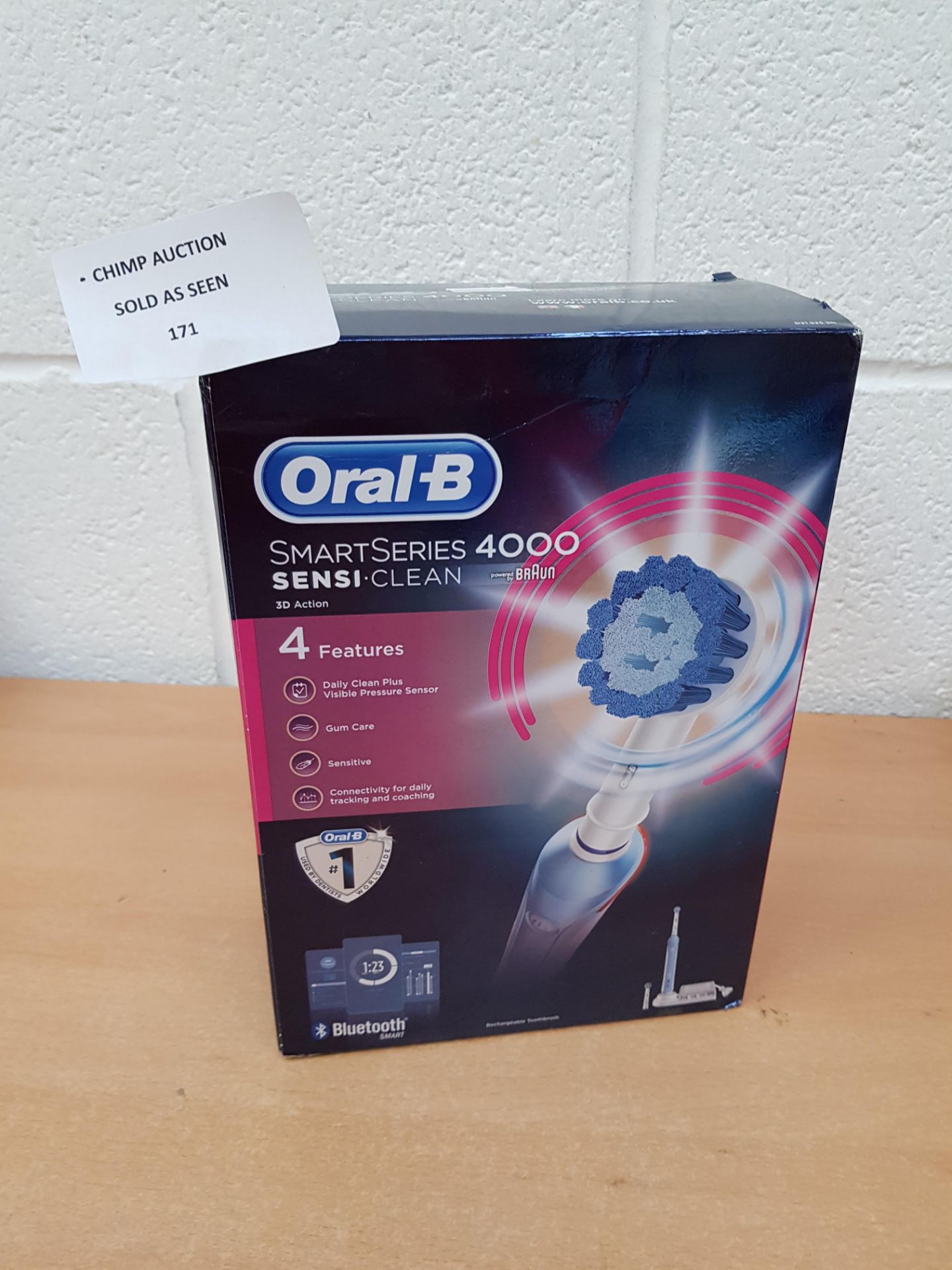 Oral-B Smartseries 4000 Sensi Clean Bluetooth Toothbrush RRP £129.99.