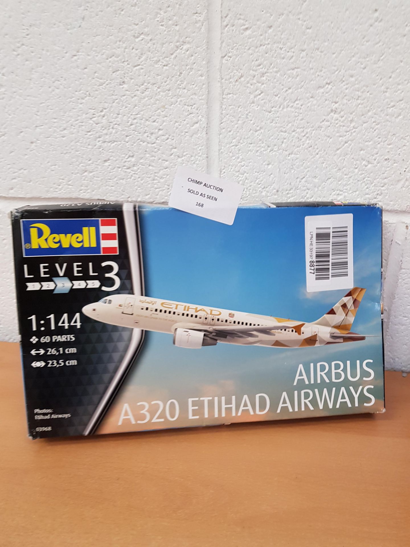 Revell Level 3 AirbUs A320 Plane model building kit