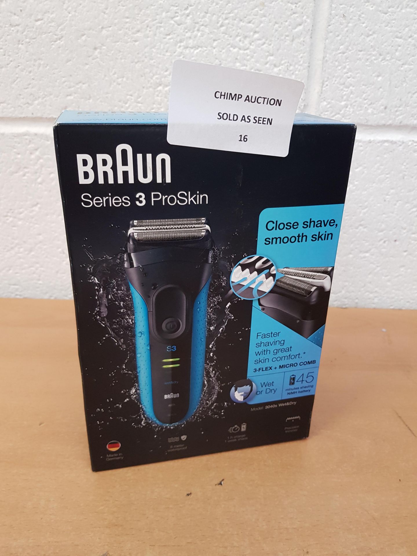 Braun Series 3 ProSkin 3040s Electric Shaver, Wet & Dry RRP £109.99.