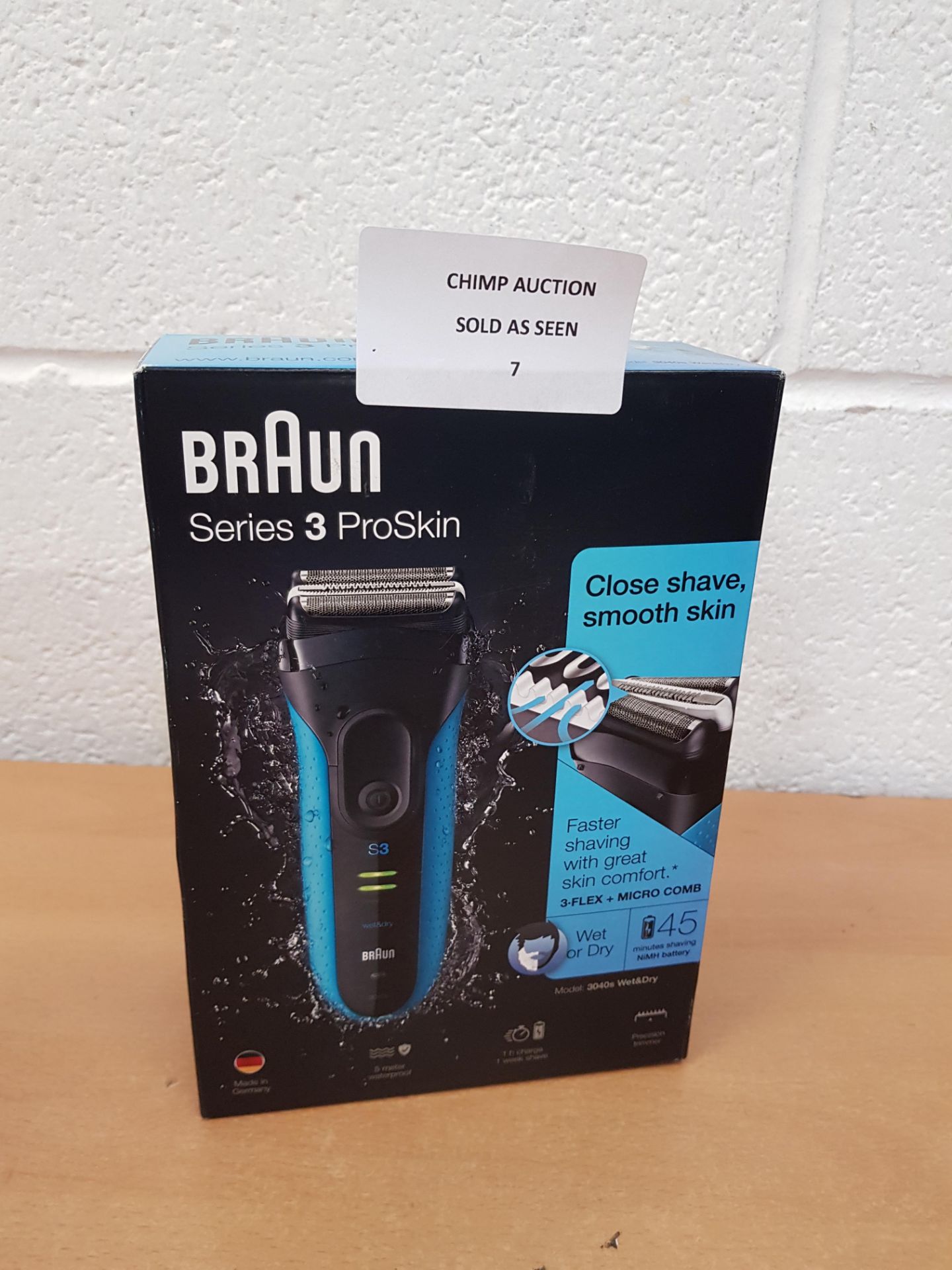 Braun Series 3 ProSkin 3040s Electric Shaver, Wet & Dry RRP £109.99.