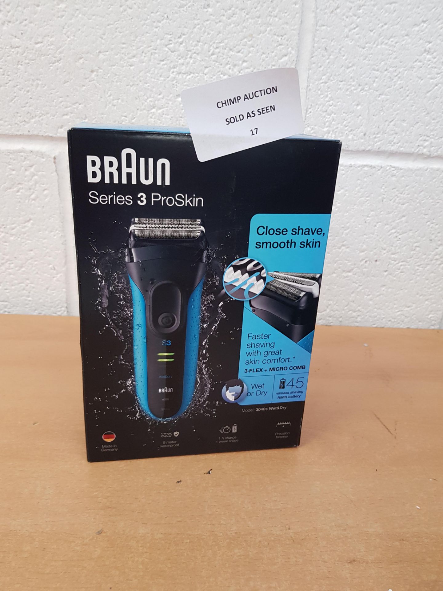 Braun Series 3 ProSkin 3040s Electric Shaver, Wet & Dry RRP £109.99.