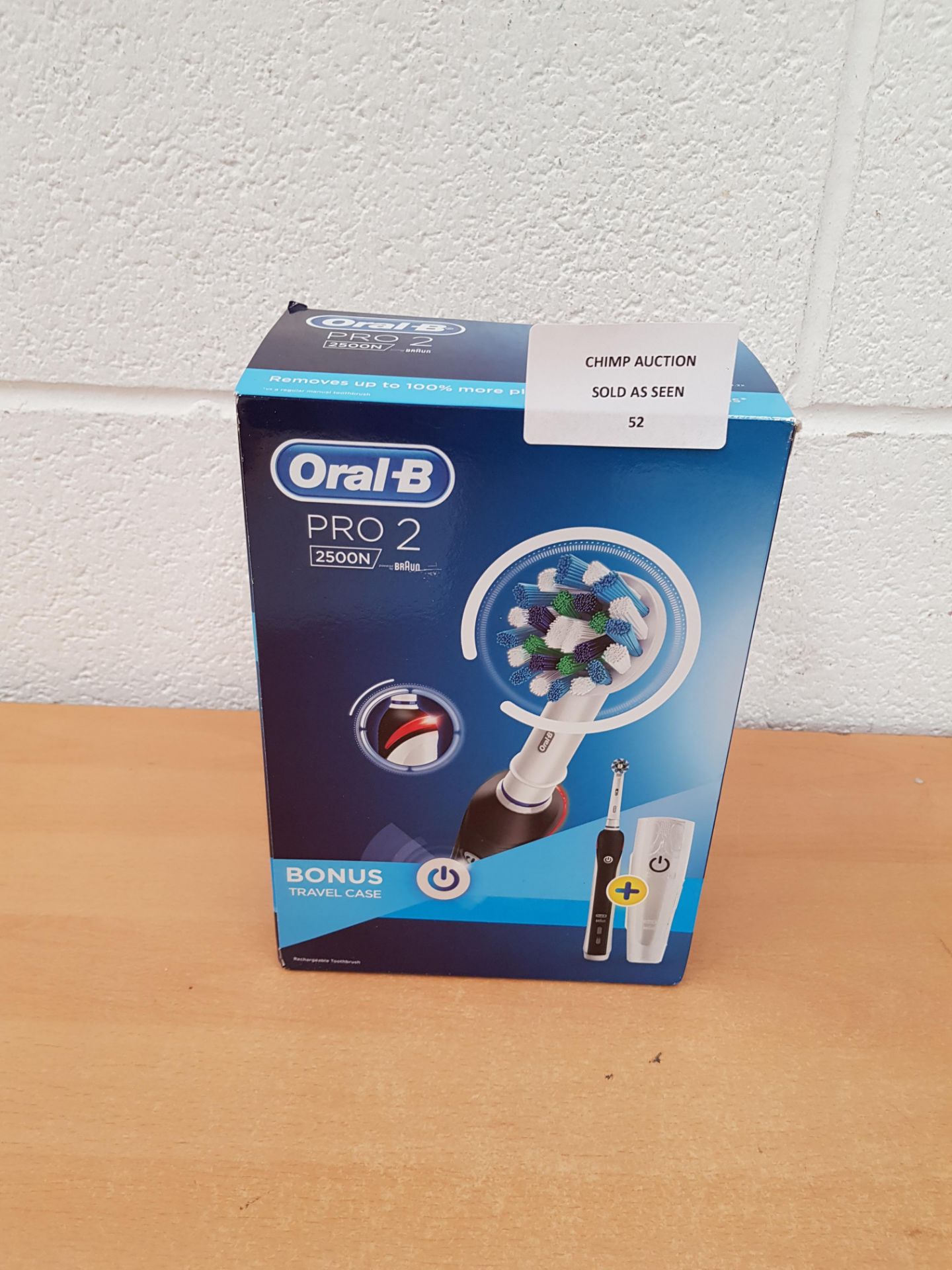 Oral-B Pro 2 electric Toothbrush