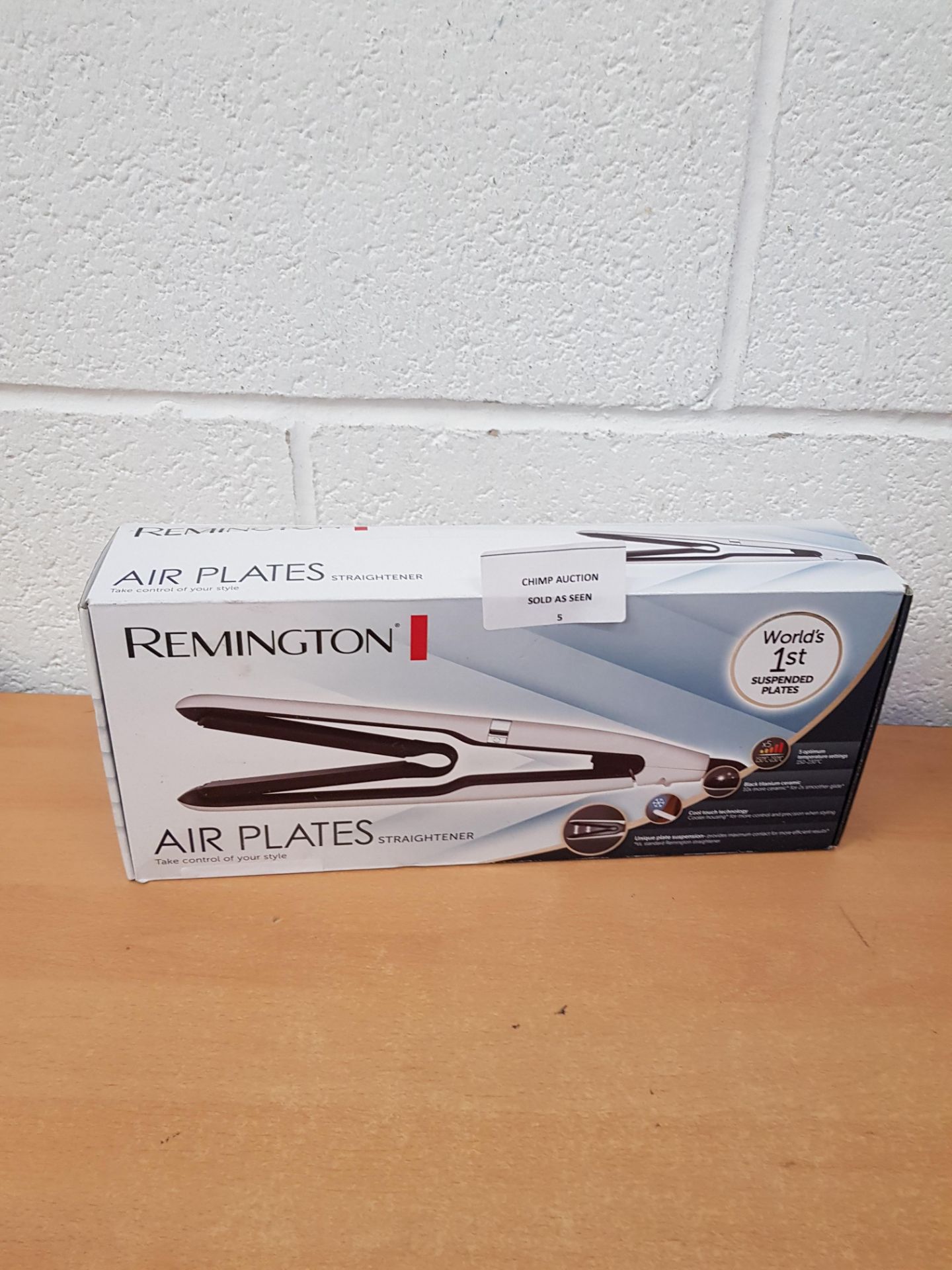 Remington Air Plates Titanium Ceramic Hair Straightener S7412 RRP £79.99