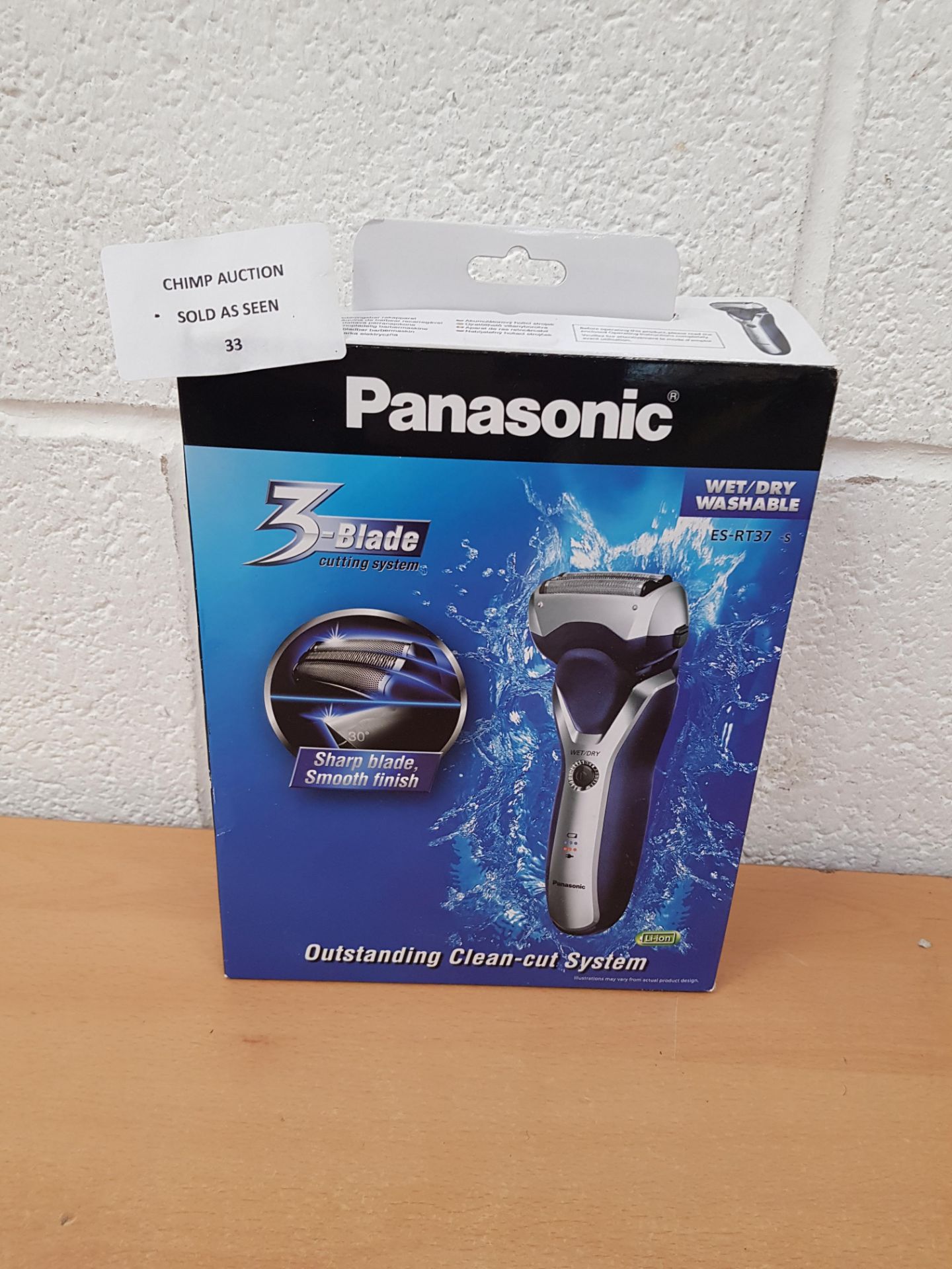 Panasonic ES-RT37 Three Blade Foil Shaver Wet & Dry RRP £99.99