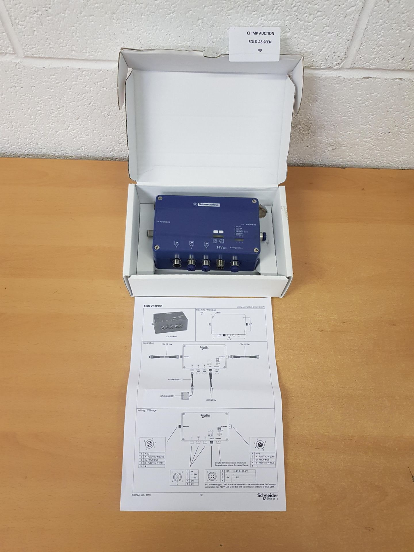 Brand new Schneider XGSZ3 3PDP RFID Profibus DP Connection Box RRP £599.99