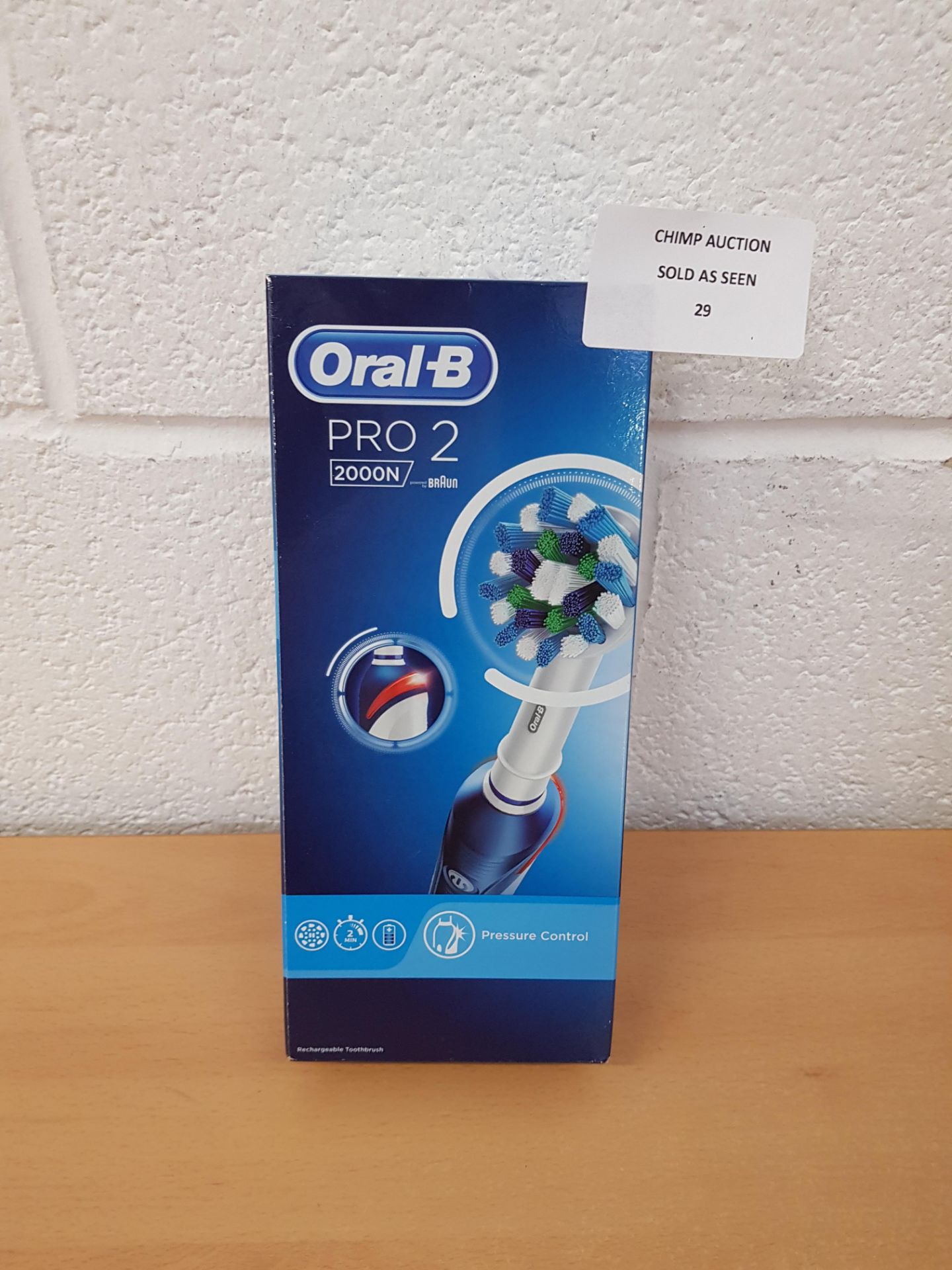 Oral-B Pro 2 2000 electric Toothbrush