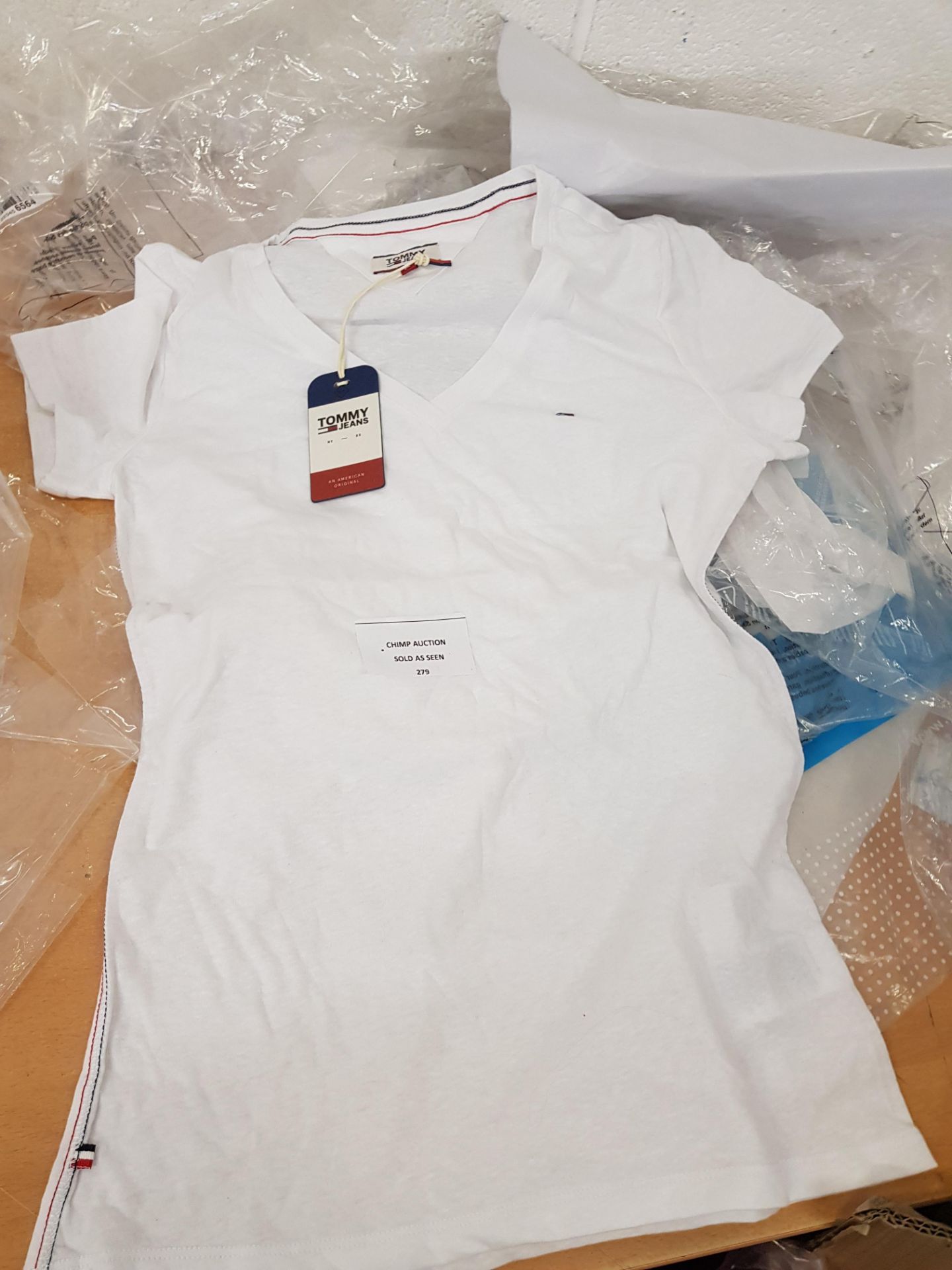 Brand new Tommy Hilfiger ladies stretch T-shirt Size M