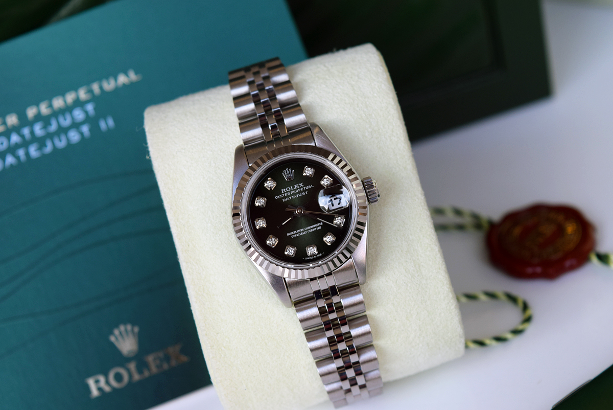 ROLEX Datejust (Ladies) - 18K WHITE GOLD & STAINLESS STEEL with GREEN DIAL