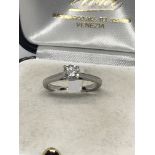 A PALLADIUM LADIES 4 CLAW DIAMOND SOLITAIRE RING 0.50ct