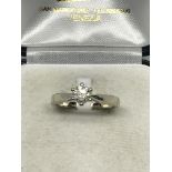 0.50ct DIAMOND SOLITAIRE RING SET IN PLATINUM