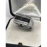 14k WHITE GOLD BLACK/WHITE DIAMOND GENTS RING 2.00ct