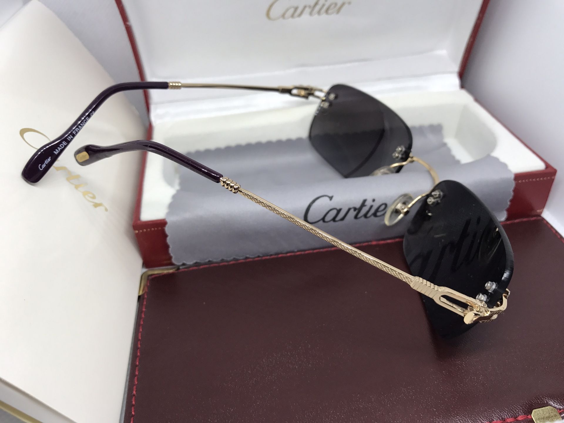 CARTIER SUNGLASSES WITH BOX & CASE - Image 2 of 6