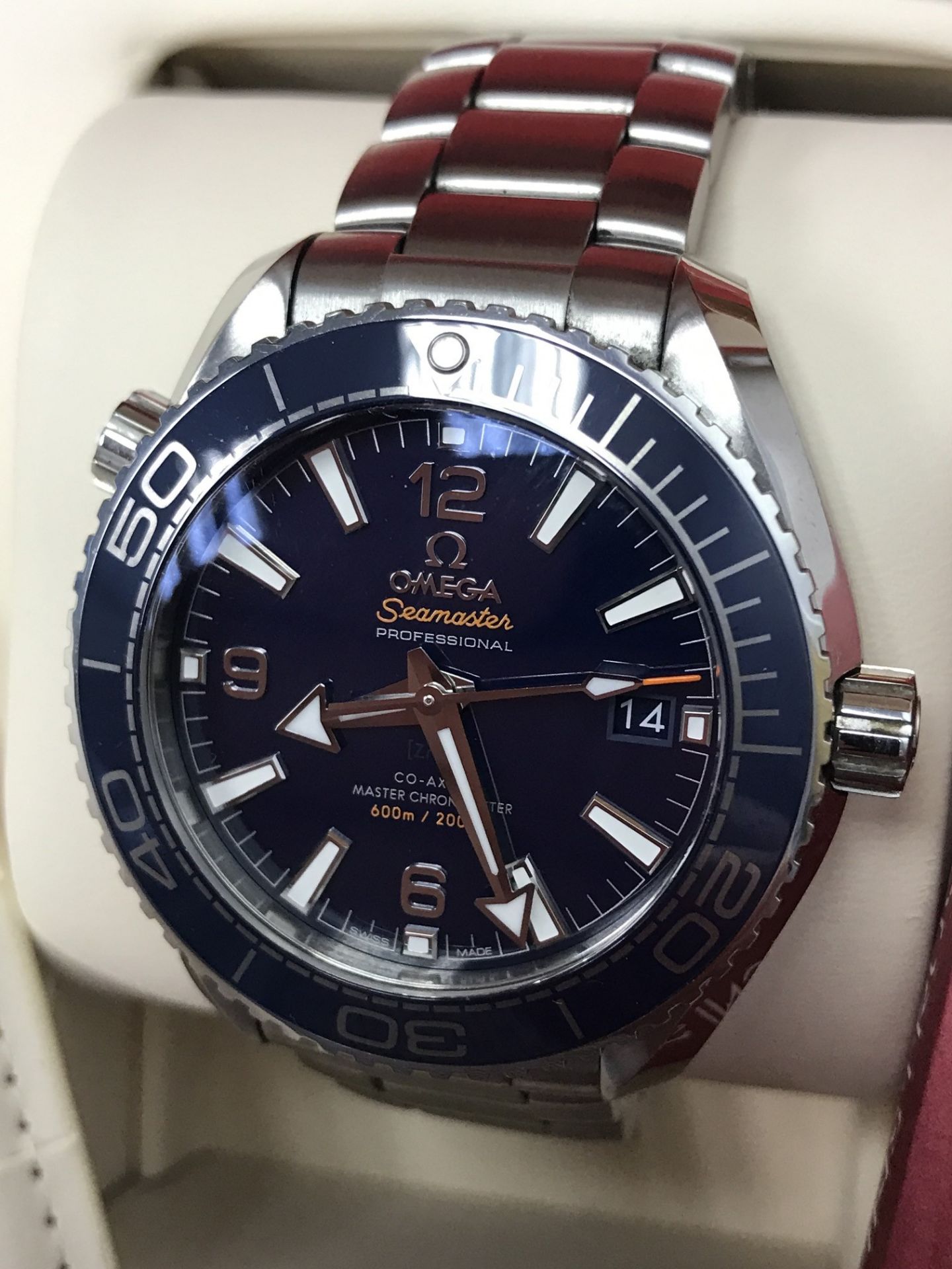 GENTS OMEGA PLANET OCEAN WATCH BOXED WITH PAPERS