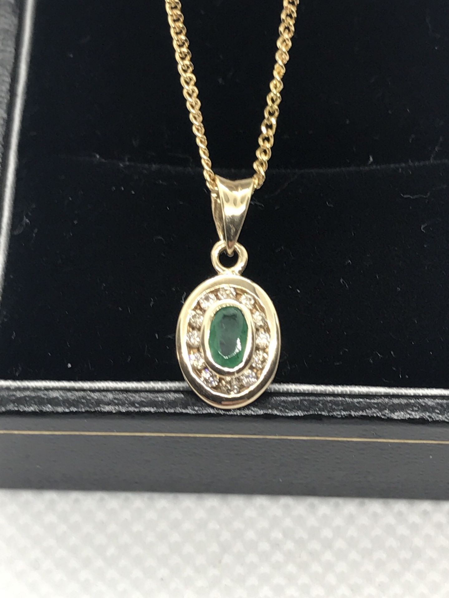 9ct GOLD EMERALD & DIAMOND PENDANT & CHAIN - Image 2 of 2