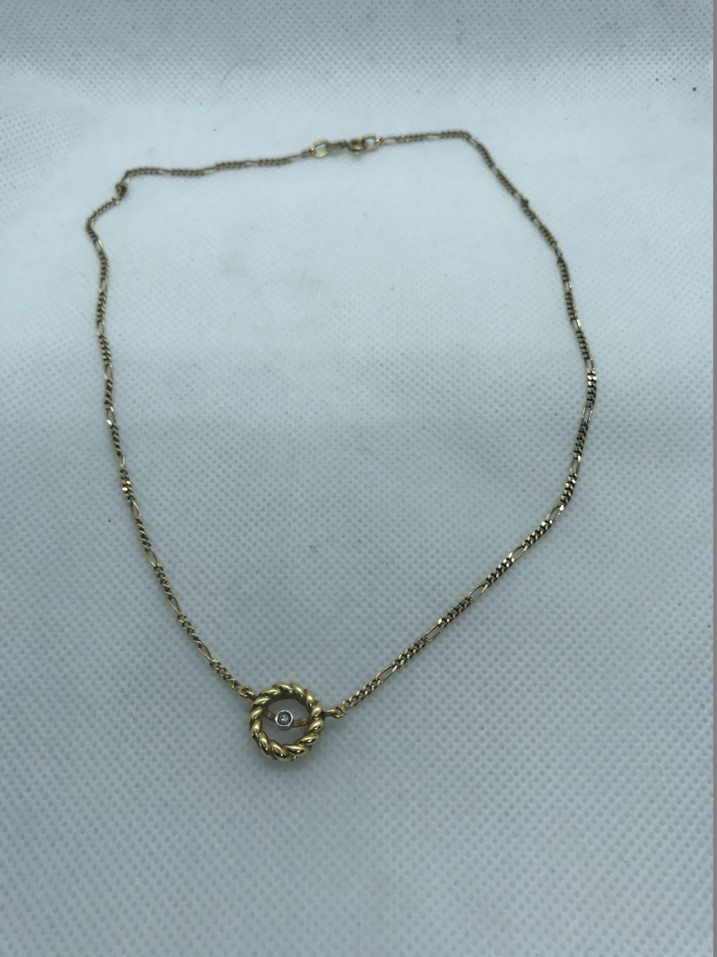 VINTAGE DIAMOND SET PENDANT & CHAIN 9ct GOLD - Image 3 of 3