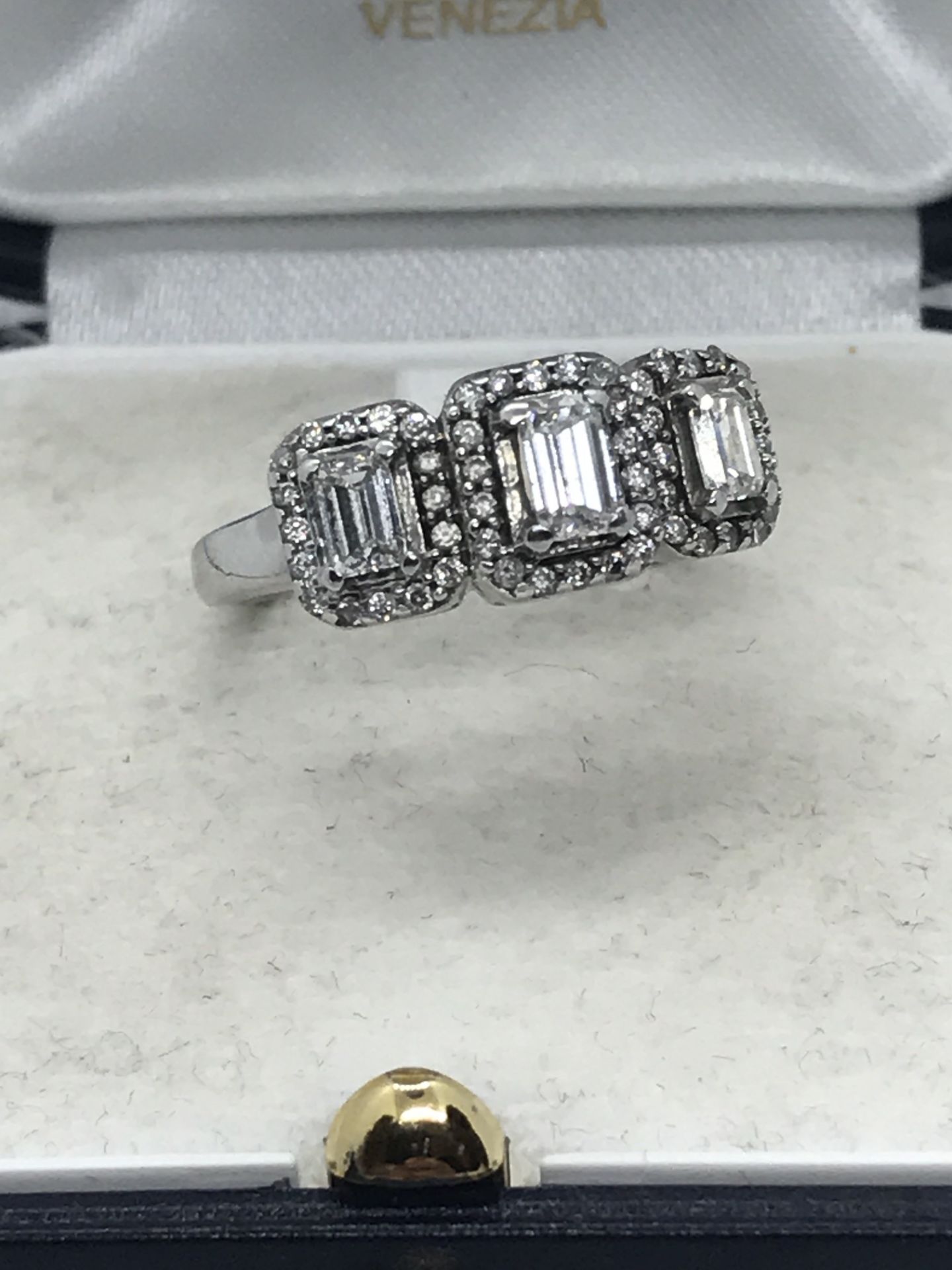 WHITE GOLD 3 x EMERALD CUT DIAMOND RING 1.00ct - Image 2 of 2