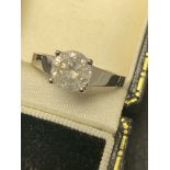 1.50ct DIAMOND SOLITAIRE RING SET IN WHITE METAL MARKED 14k