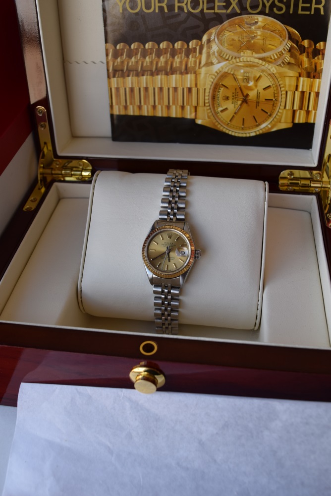 Rolex Datejust 26 Champagne - Bimetal 18k Gold & Steel Oyster with Champagne Dial & Jubilee bracelet - Image 4 of 4