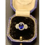 18ct WHITE GOLD BLUE SAPPHIRE & DIAMOND RING