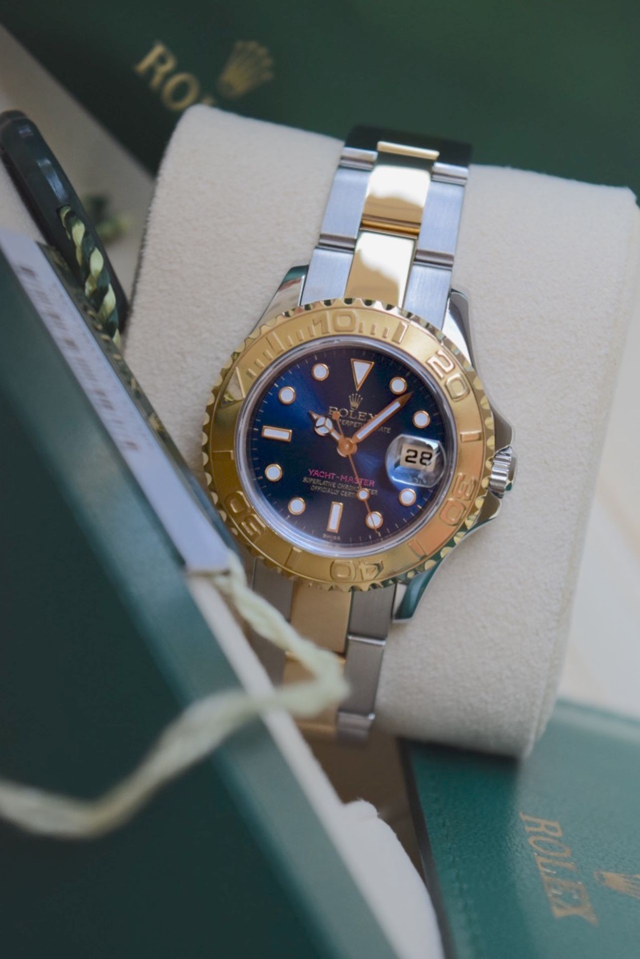 Bi-metal Rolex Yachtmaster - Steel & 18K Gold (Blue Dial) - Image 4 of 10