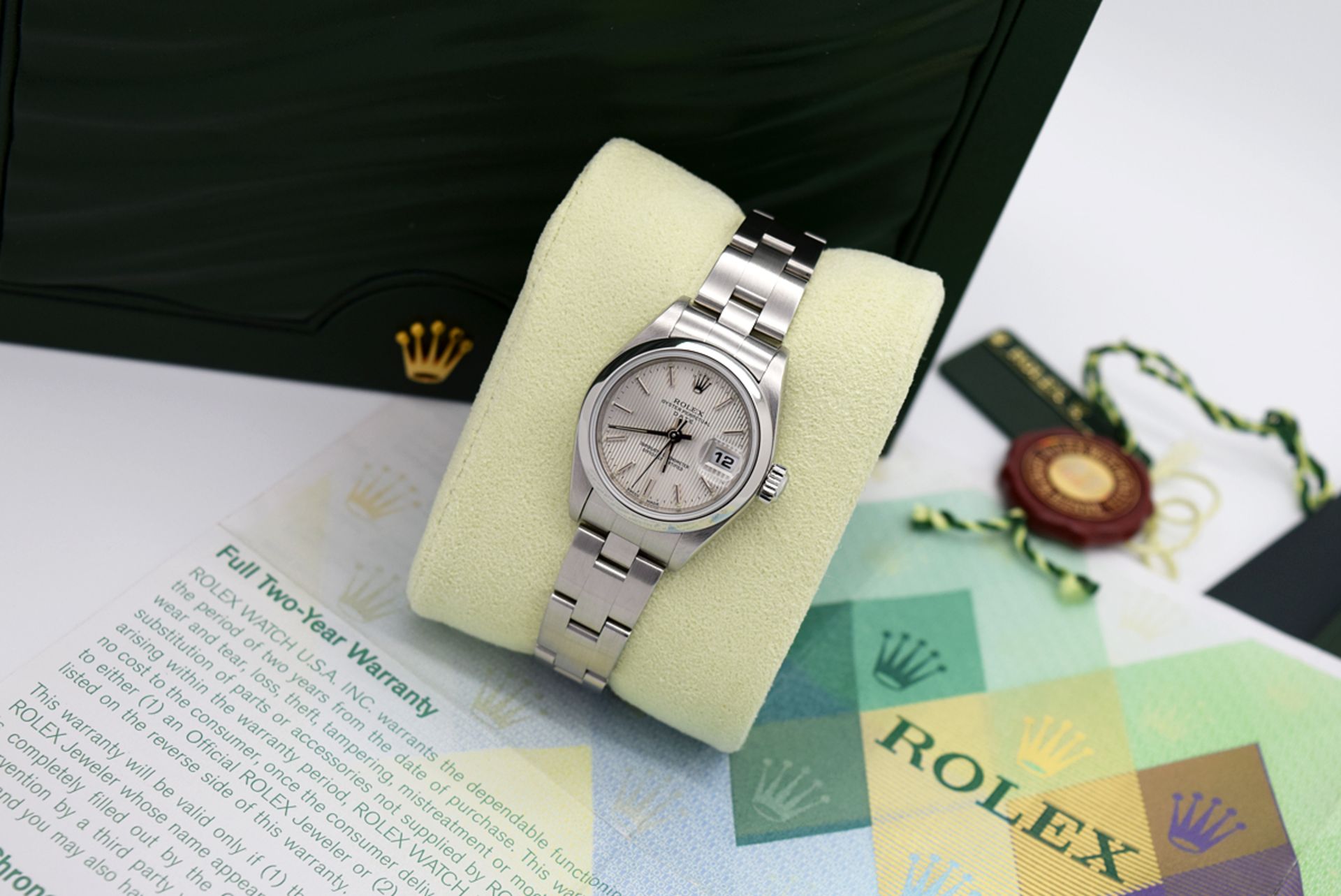 *STUNNING* ROLEX DATEJUST (LADIES) - STEEL with a SILVER TAPESTRY DIAL - Image 3 of 8