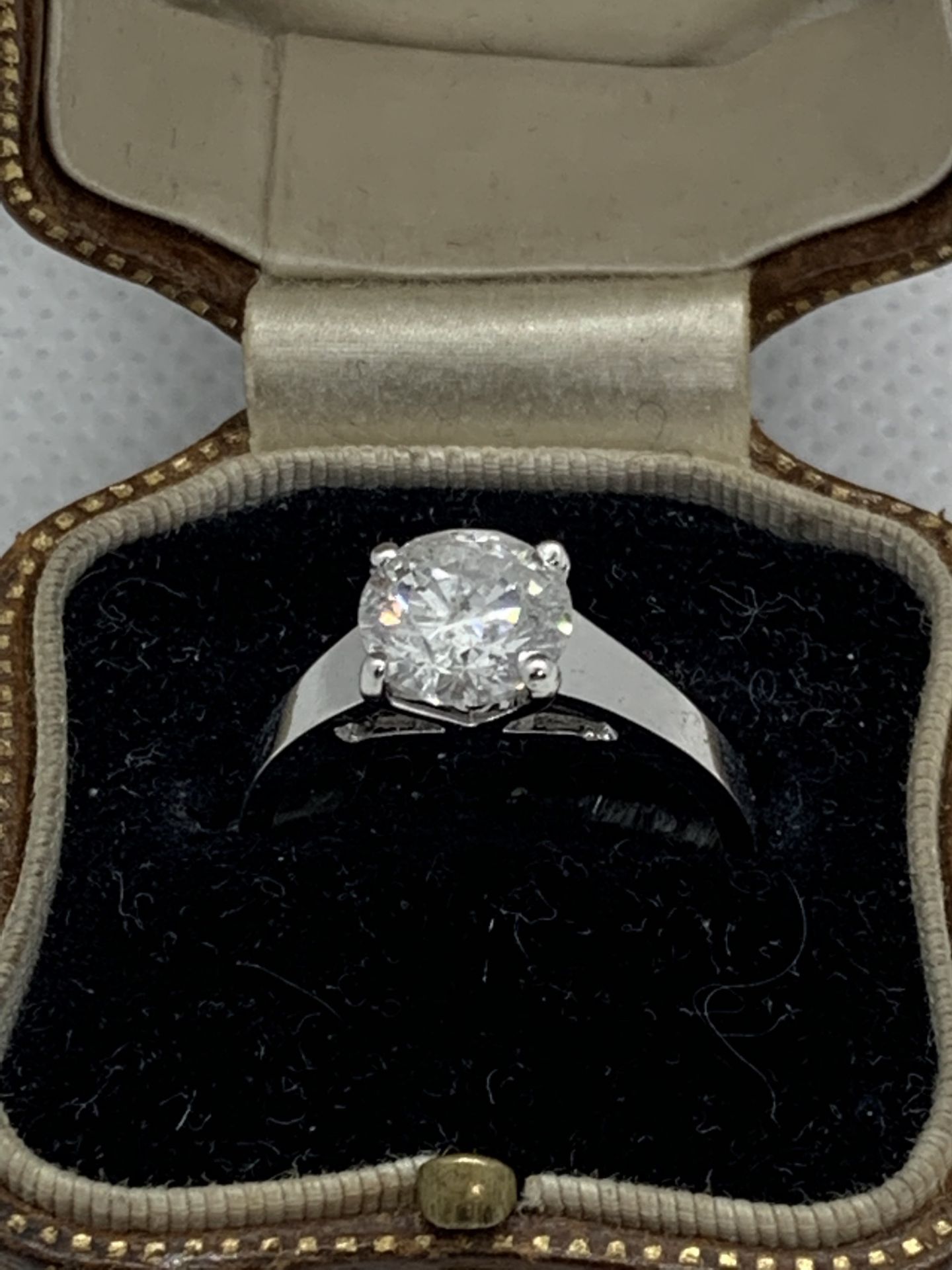 1.60ct DIAMOND SOLITAIRE RING SET IN WHITE METAL TESTED AS 18ct GOLD - Image 2 of 2