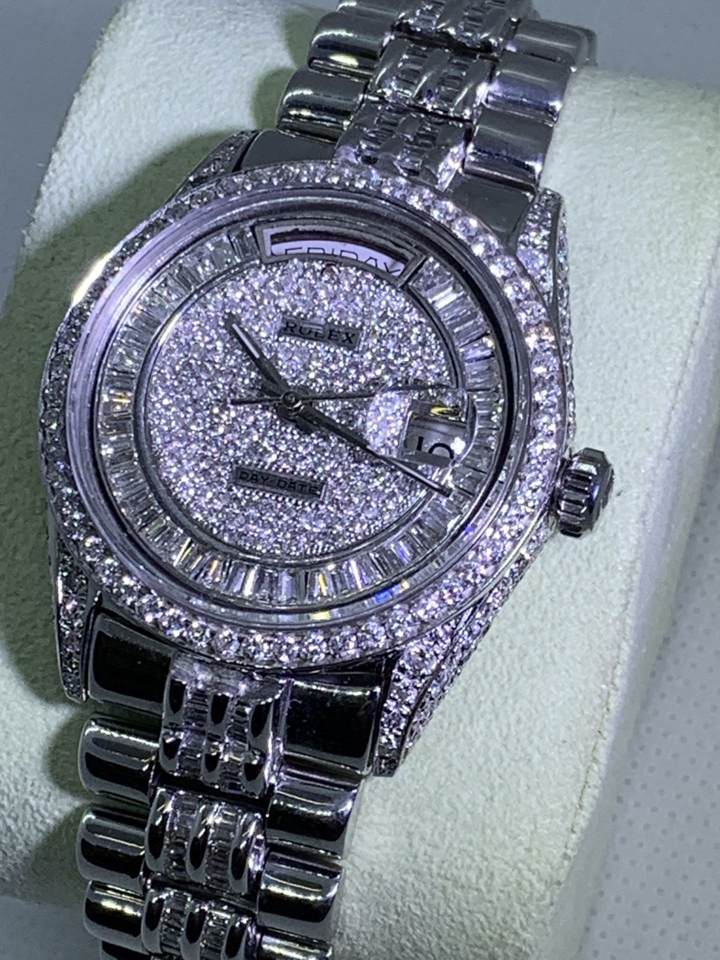 Diamond Encrusted Mens 36mm Day-Date, Solid White Gold - Diamond/ “Super President” Marked ROLEX - Image 14 of 18