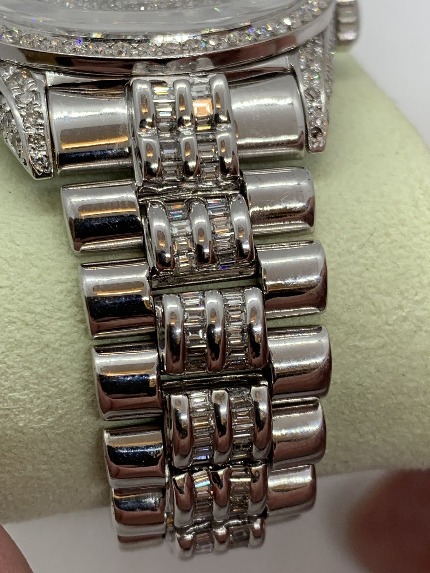 Diamond Encrusted Mens 36mm Day-Date, Solid White Gold - Diamond/ “Super President” Marked ROLEX - Image 10 of 18
