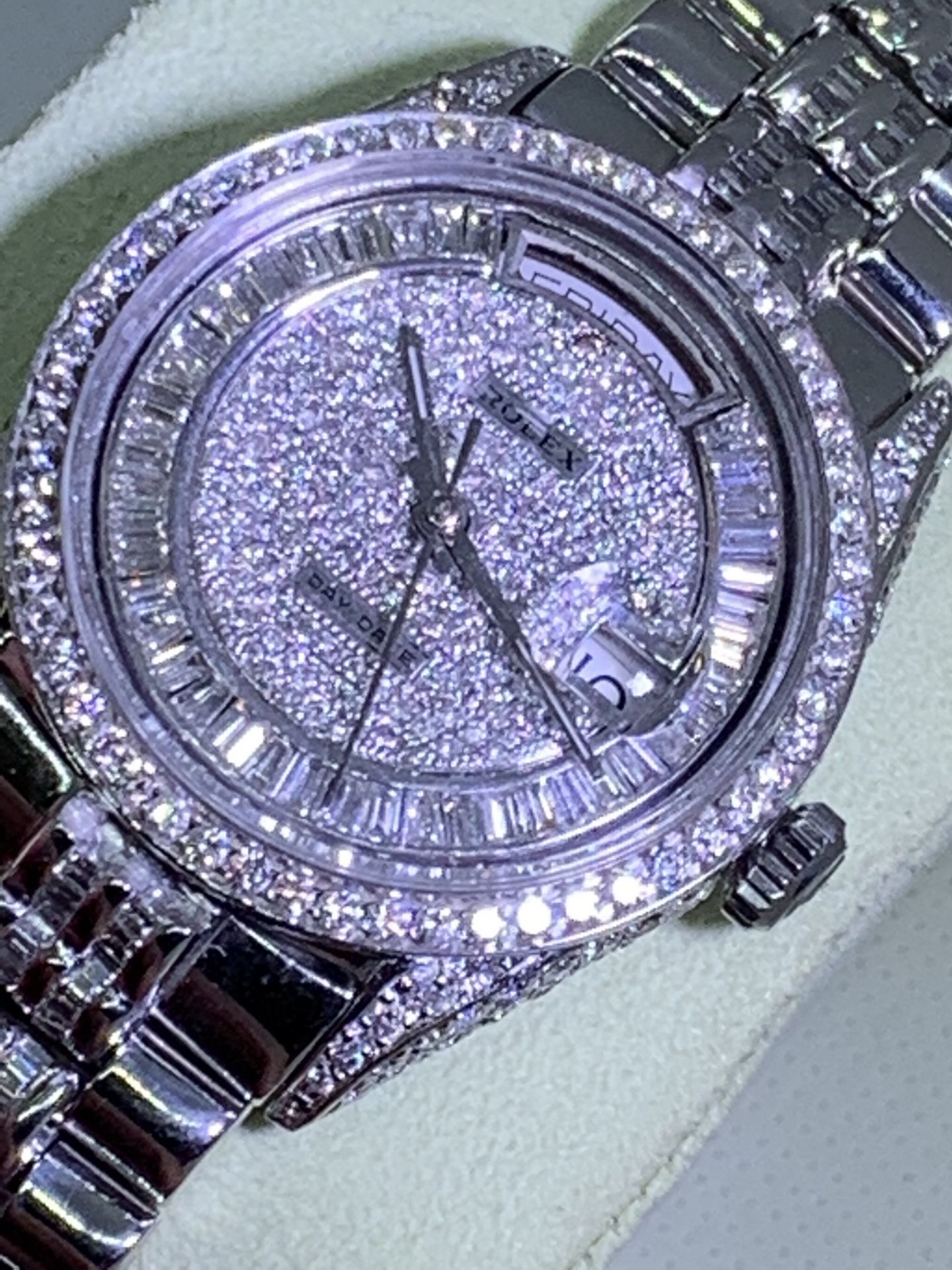 Diamond Encrusted Mens 36mm Day-Date, Solid White Gold - Diamond/ “Super President” Marked ROLEX - Image 15 of 18