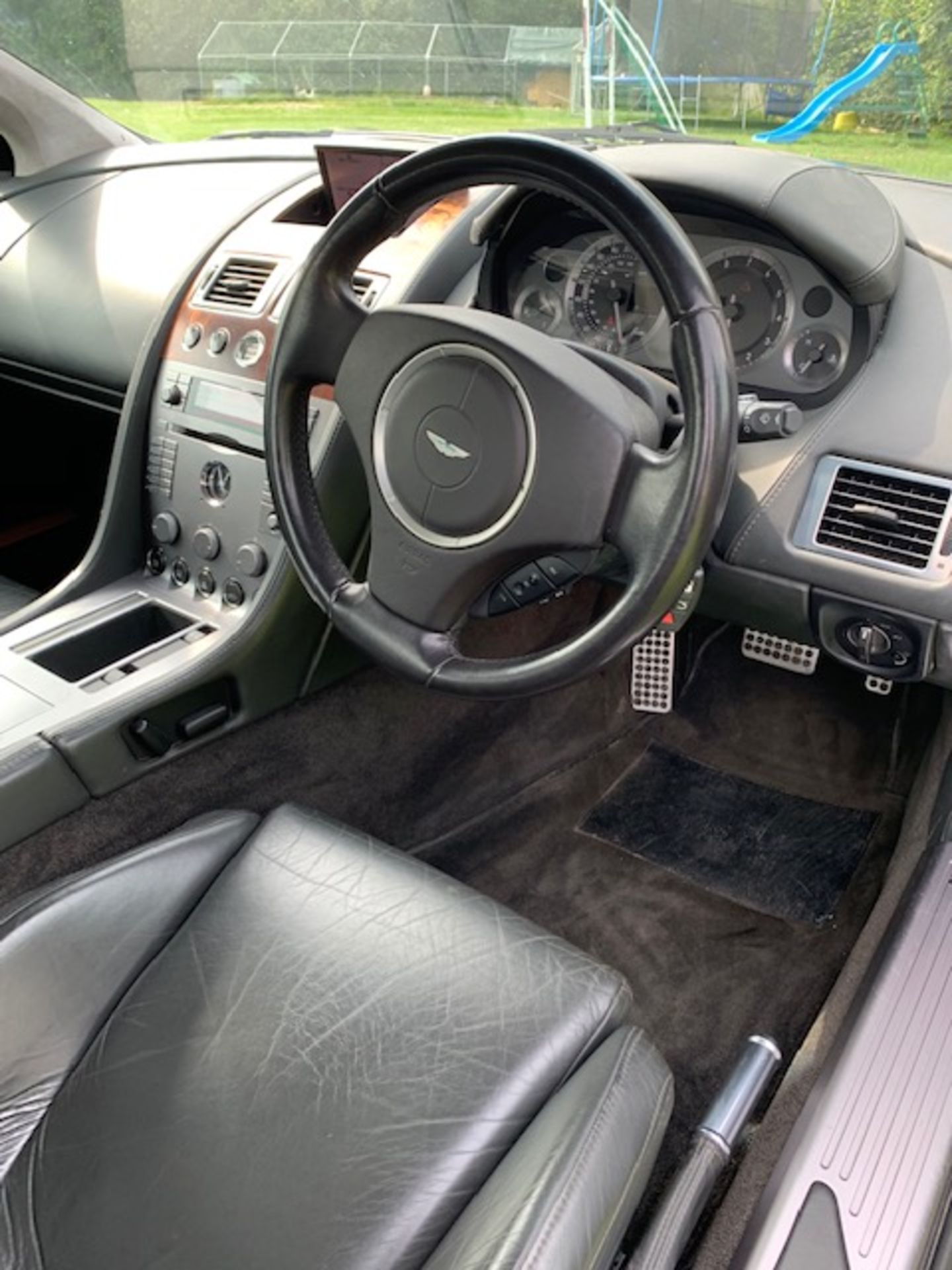 ASTON MARTIN DB9 COUPE V12 2DR TOUCHTRONIC AUTO (5935 cc) - Image 9 of 13