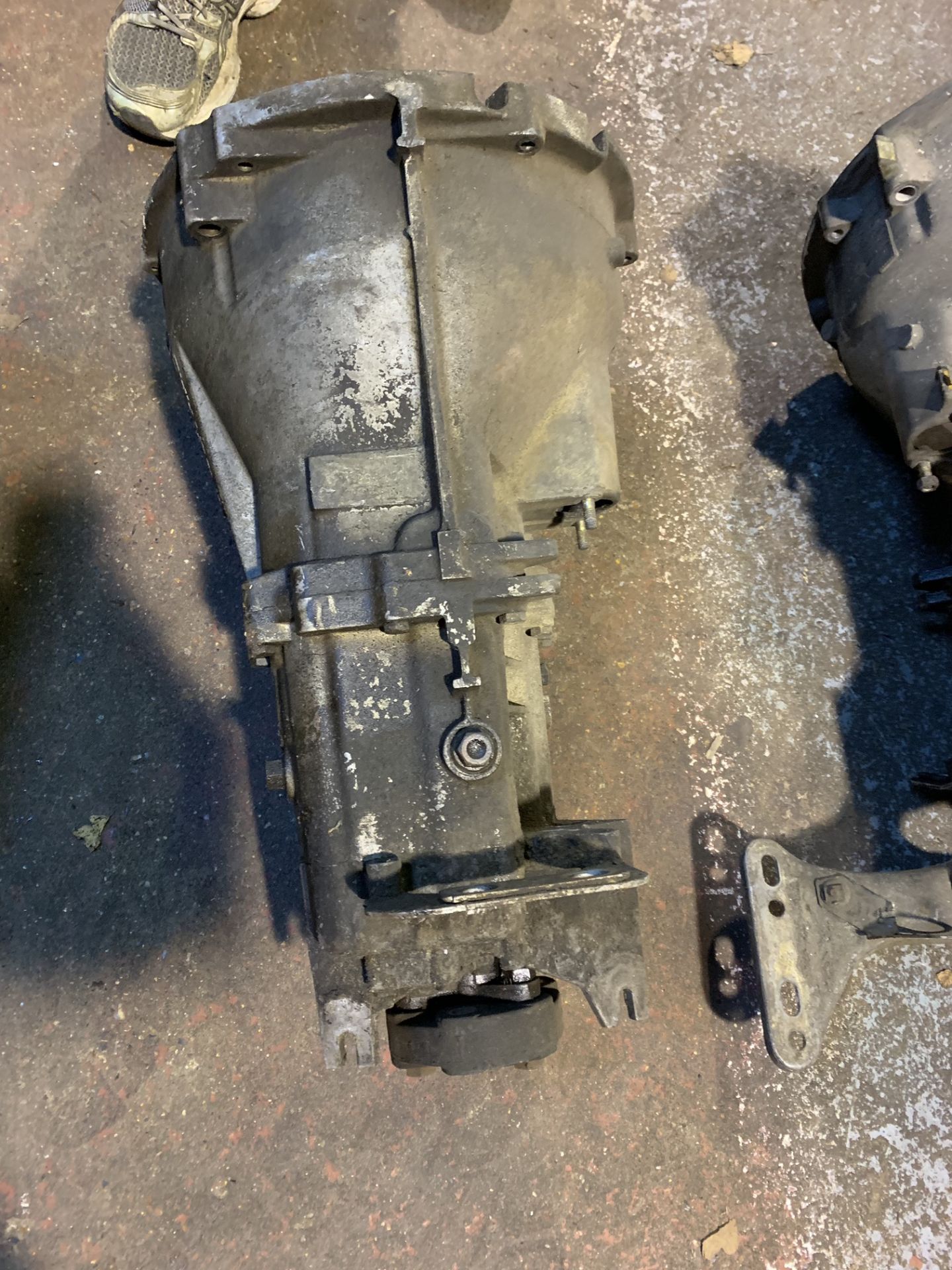 BMW 5 SPEED GEARBOX 1222-223-9