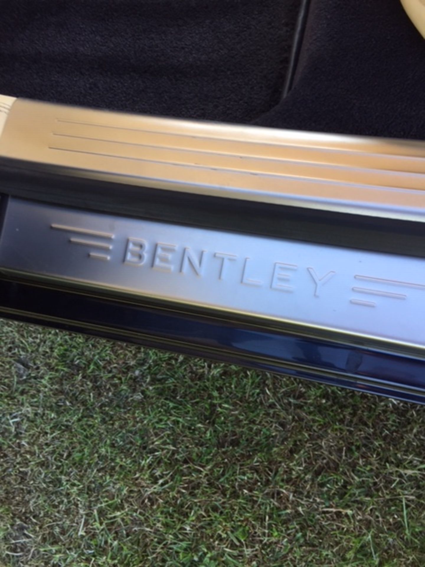 BENTLEY - Image 16 of 18