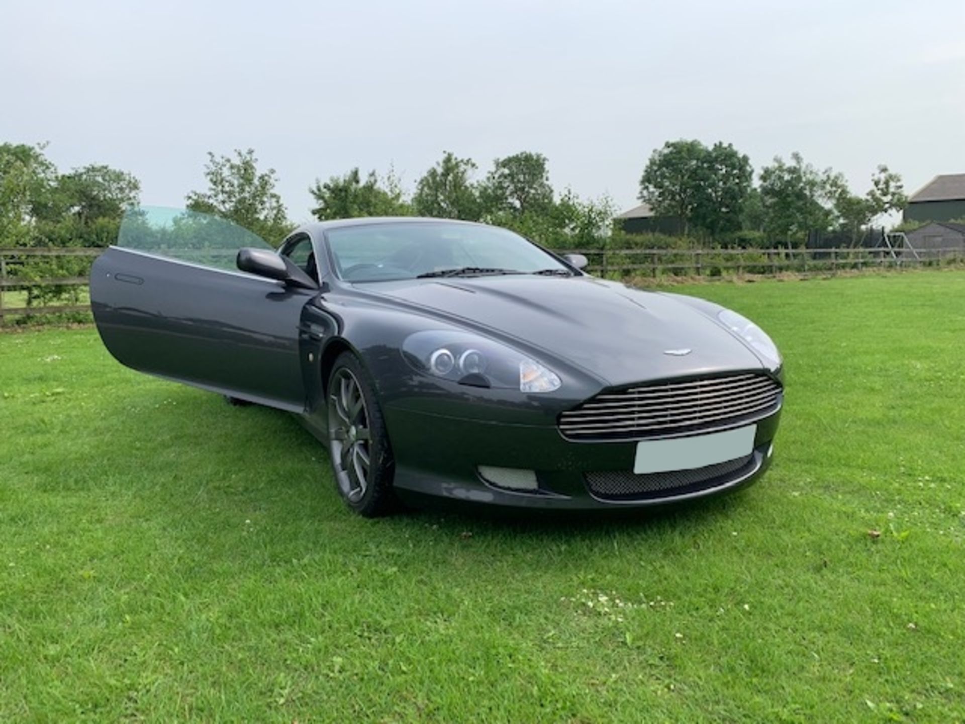 ASTON MARTIN DB9 COUPE V12 2DR TOUCHTRONIC AUTO (5935 cc) - Image 7 of 13