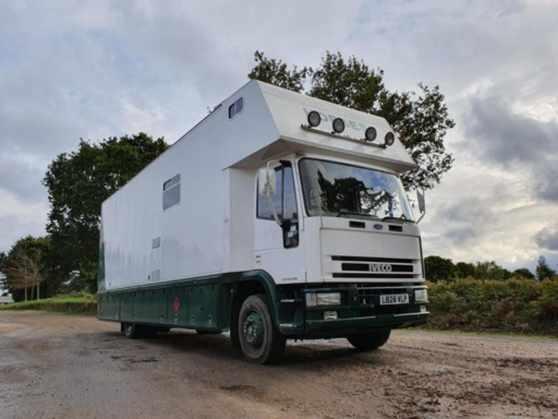 13 TONNE IVECO HORSEBOX - 1991- SHOWING 15,000 KLMS - Image 7 of 14