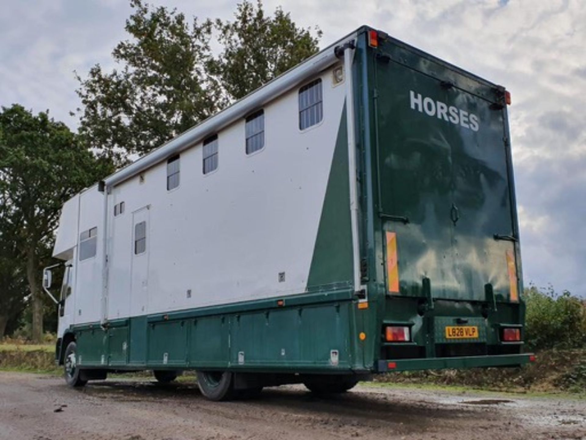 13 TONNE IVECO HORSEBOX - 1991- SHOWING 15,000 KLMS - Image 6 of 14