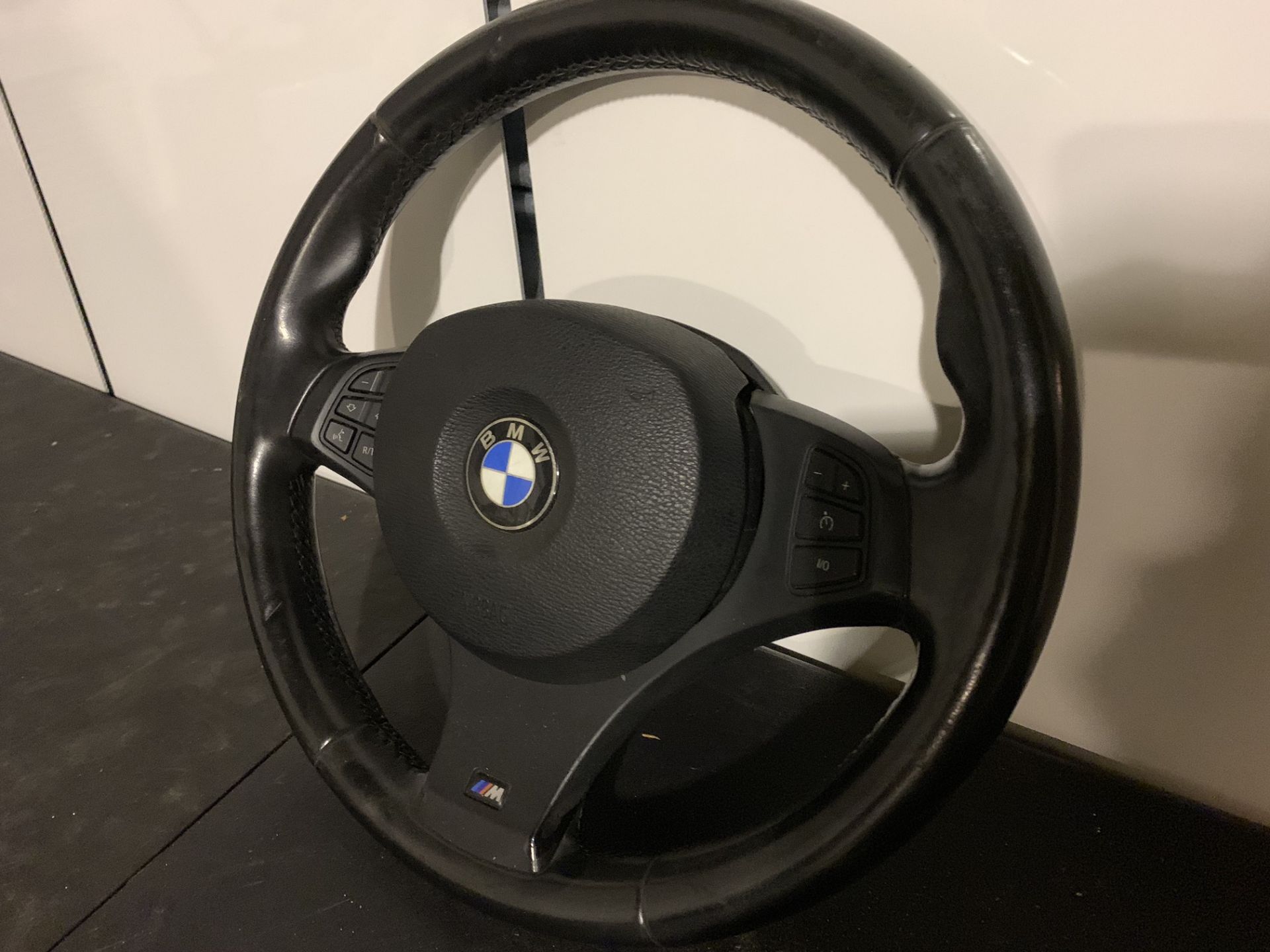 X3 M SPORT STEERING WHEEL INC AIRBAG & INDICATOR STALK - Image 2 of 2