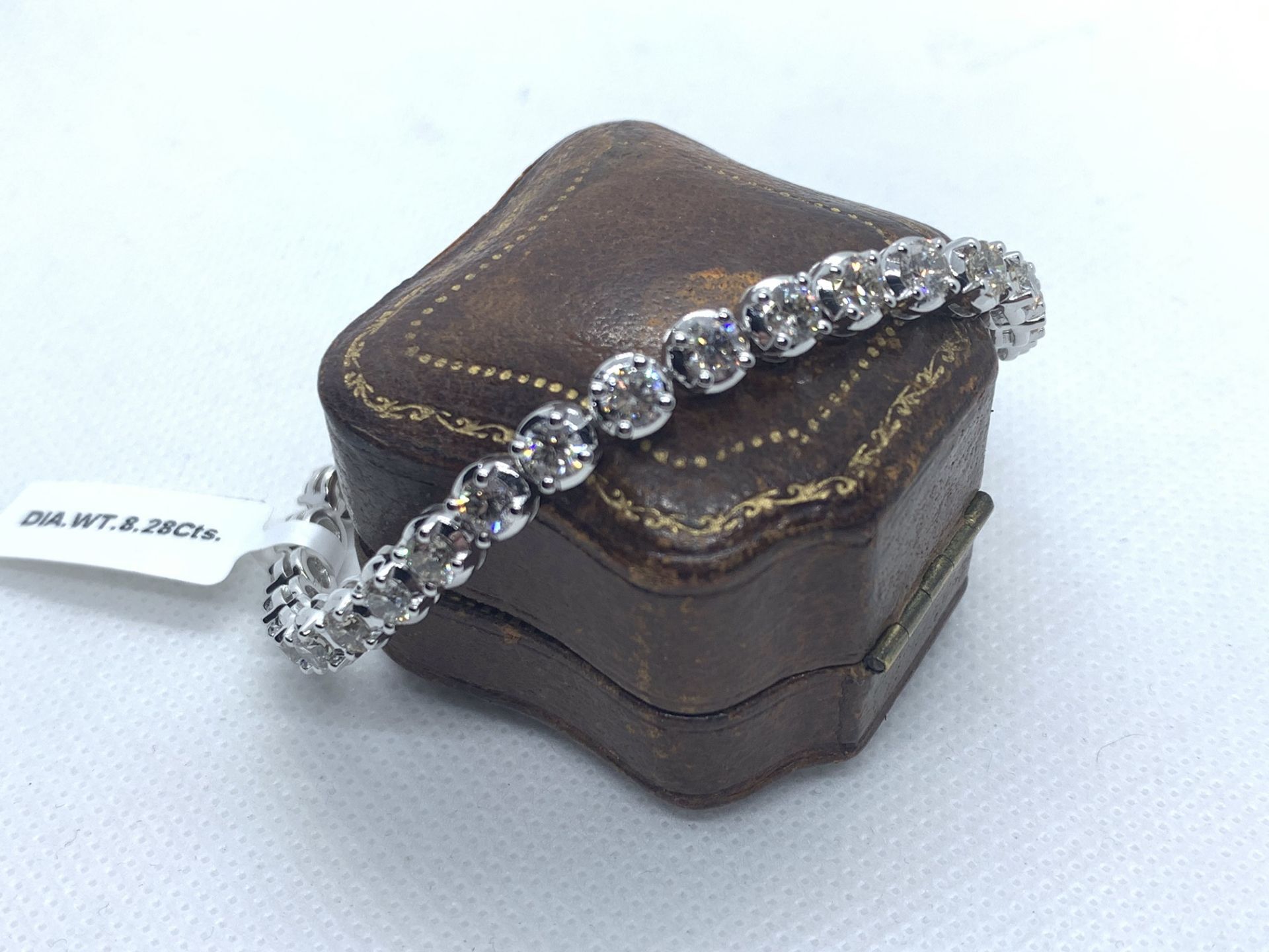 8.28ct DIAMOND TENNIS BRACELET SET IN WHITE GOLD - Image 2 of 5