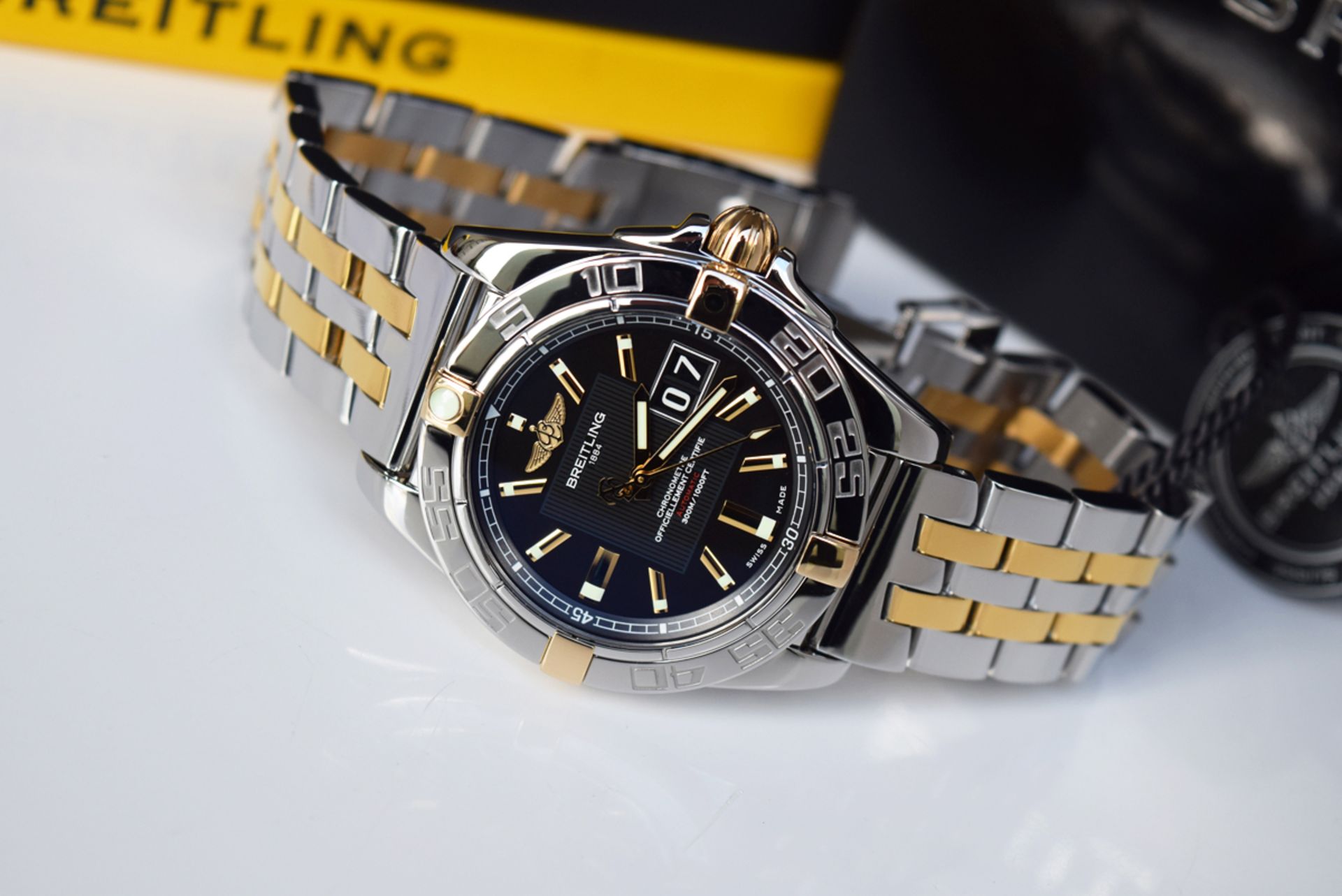 BREITLING - 18K GOLD & STEEL GALACTIC 41 (B49350) / BLACK DIAL - Image 6 of 12