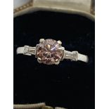 1.00ct PINK DIAMOND RING SET WITH WHITE DIAMONDS 18ct GOLD