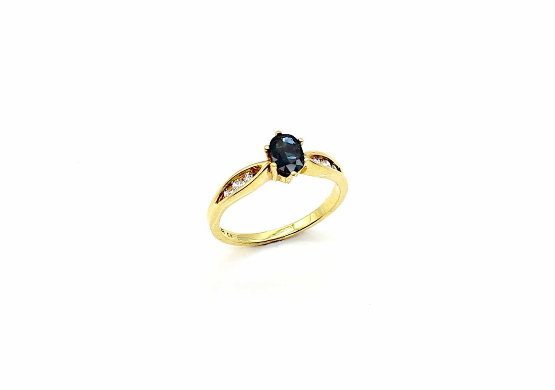 Ring 585 Gold mit kl. Brillanten, 1 Saphir, 2,7 g, Gr. 55