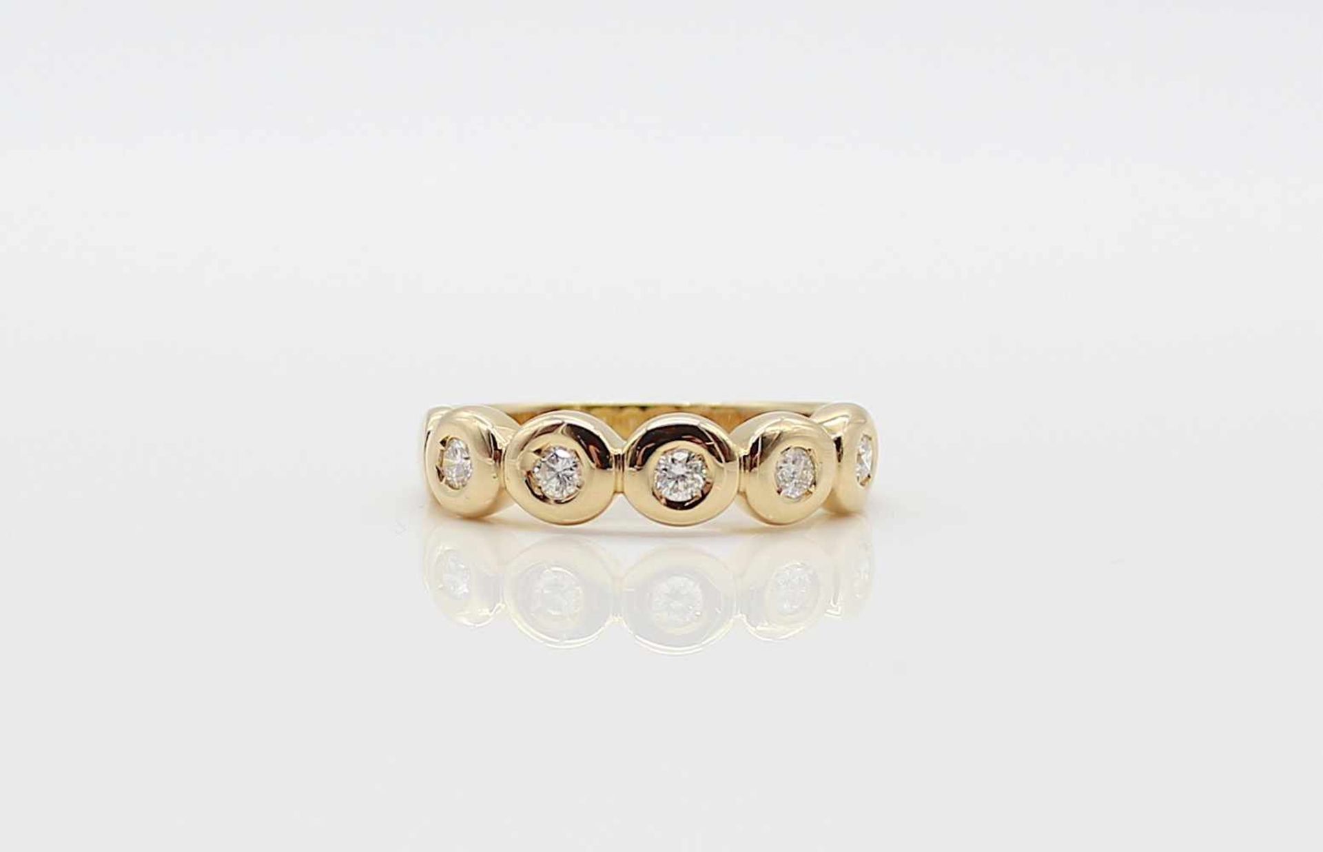 Ring in 585 Gold mit 5 Brillanten ca. 0,50ct, Gewicht 4,6 g, Gr. 60