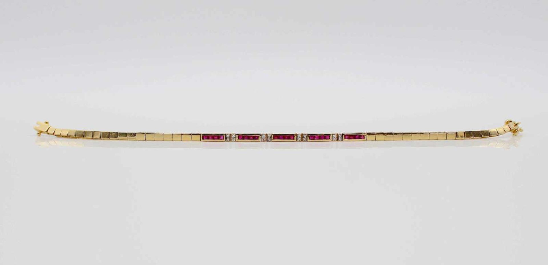 Armband in 585 Gold mit einem Rubin und kl. Diamanten, Gewicht 7,1 g, Länge ca.18,5 cm