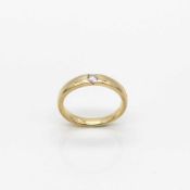 Ring aus 585er Gold mit einem Brillanten ca. 0,20 ct mittlere Qualität. Gewicht 4,7g, Größe 55Ring