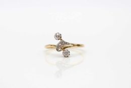 Ring tested for 585 gold with diamonds, approx. 0.11 ct in high quality.Weight 2.1 g, size 57- - -