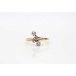 Ring tested for 585 gold with diamonds, approx. 0.11 ct in high quality.Weight 2.1 g, size 57- - -