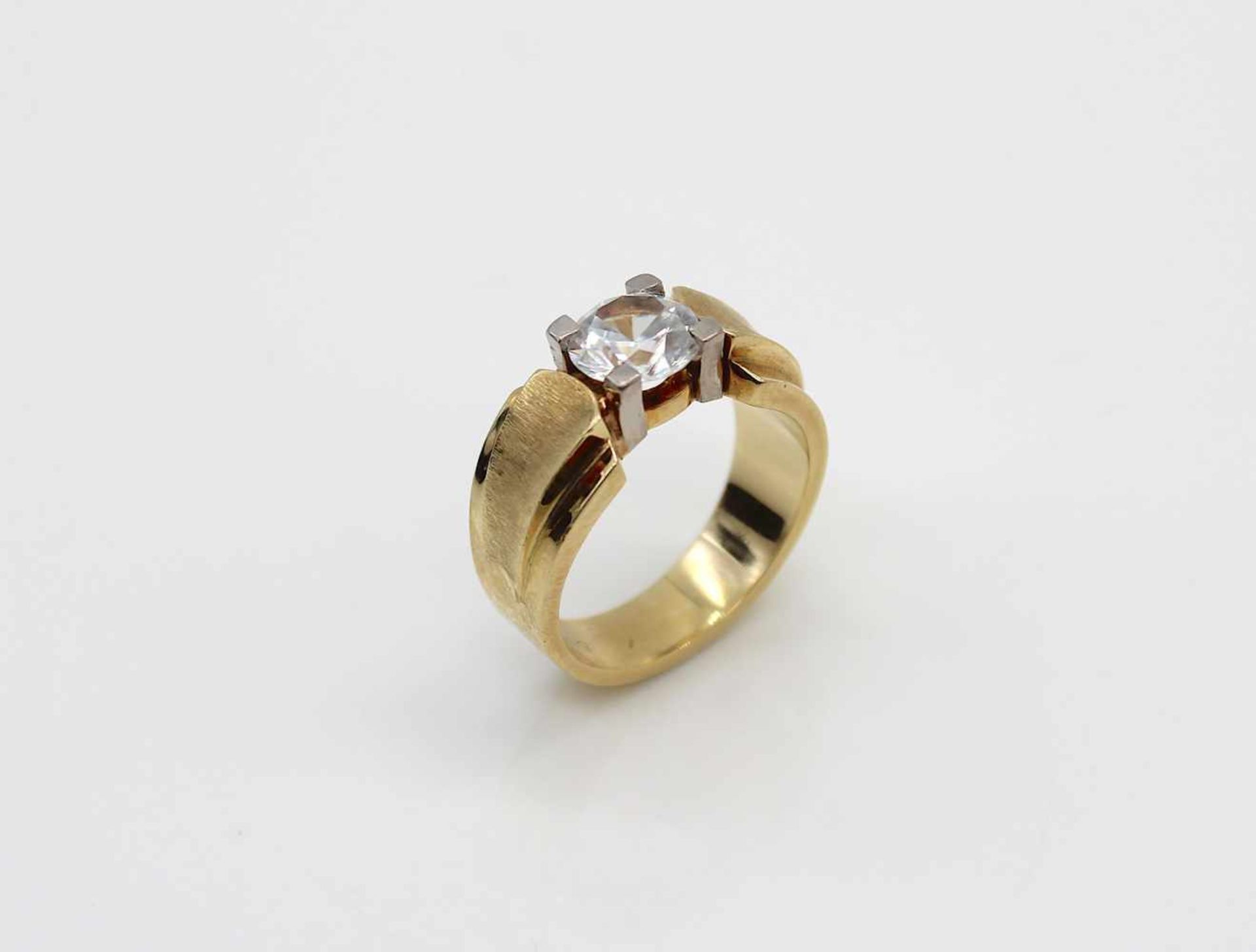 Ring made of 585 gold with a zircon 2,5 ct.Weight 12.5 g, size 58- - -15.00 % buyer's premium on the - Bild 3 aus 3