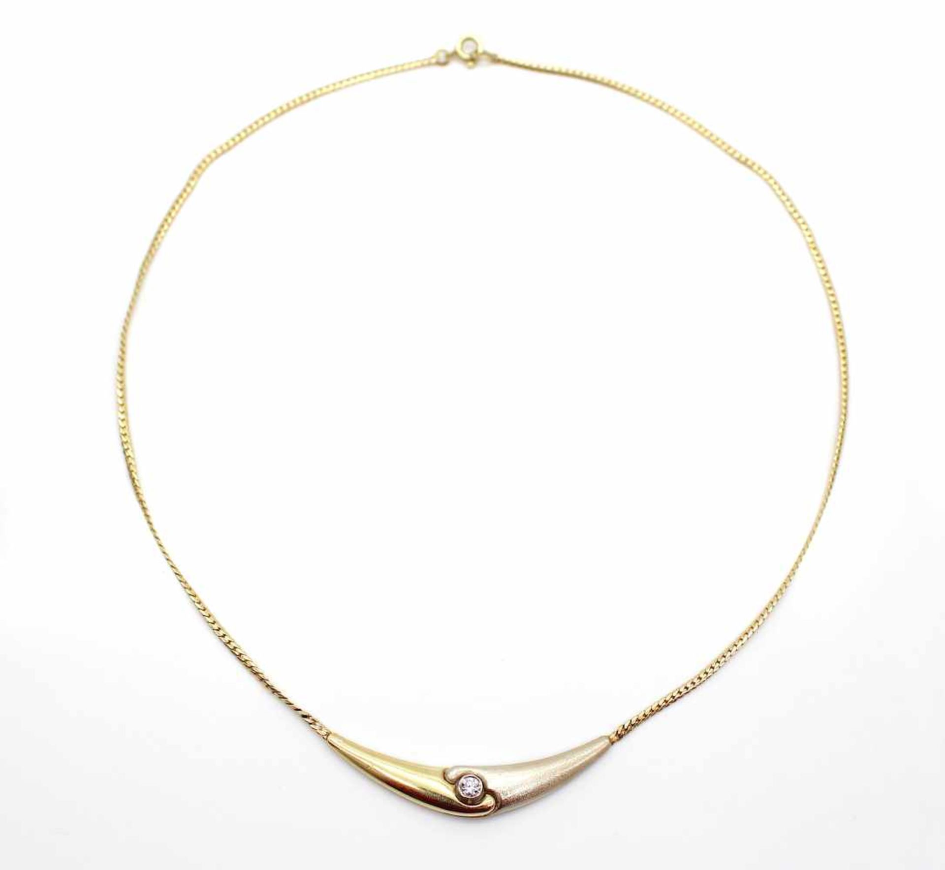 Necklace made of 585 gold with one brilliant, ca. 0,13 ct. weight 6,7 g, length approx. 40 cm- - -