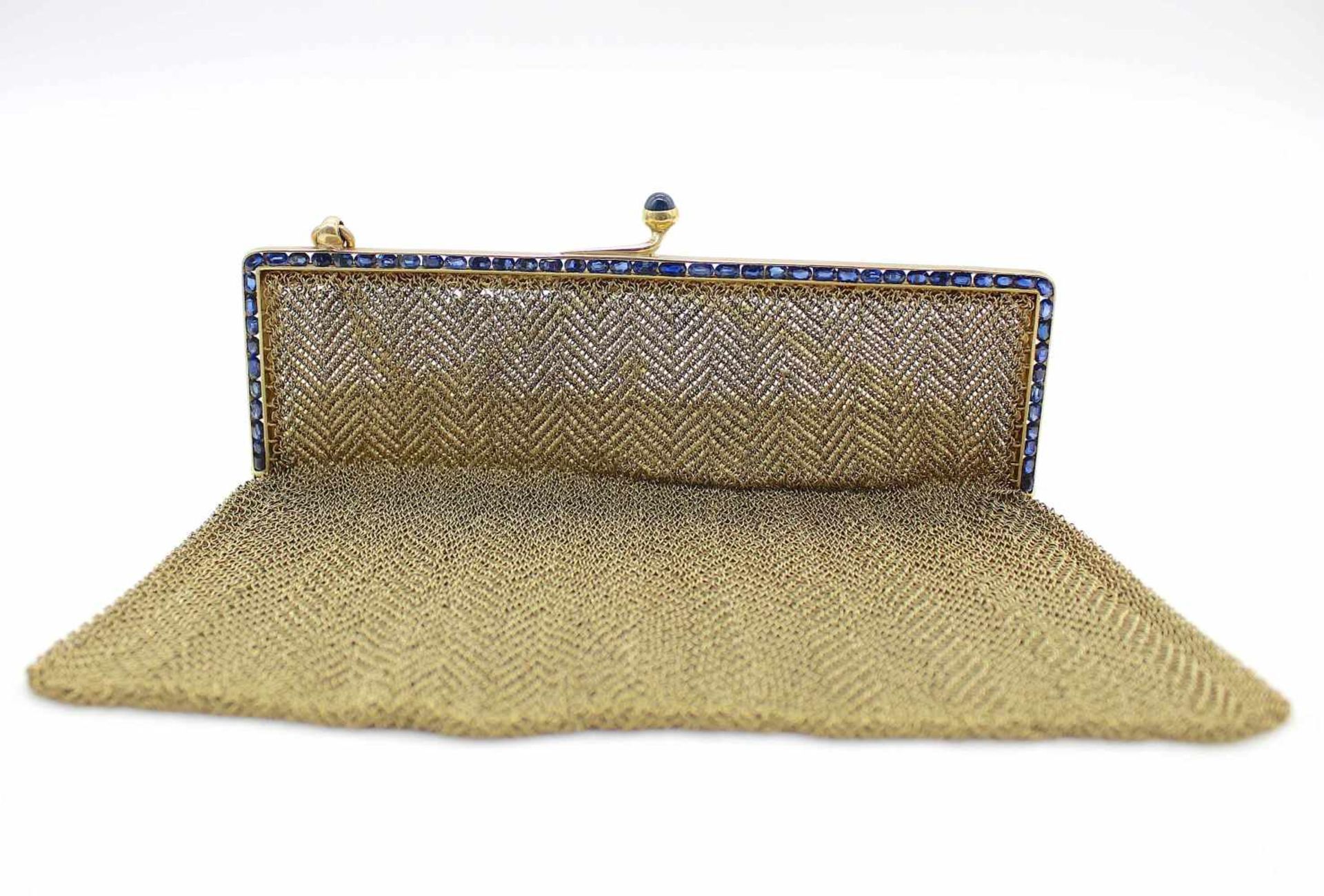 Handbag made of 585 gold with 57 sapphires, total ca. 11 ctWeight 225,4 g Dimensions : 13,5 x 11 cm- - Bild 2 aus 4