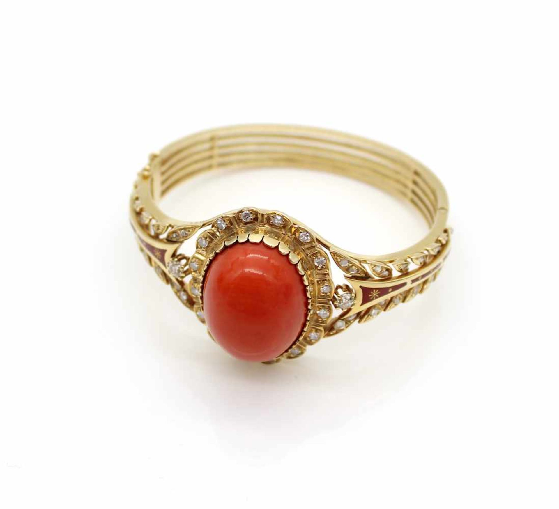 Bracelet made of 585 gold with an oval, orange-red coral approx. 47 ct, 58 diamonds partly old cut - Bild 2 aus 4